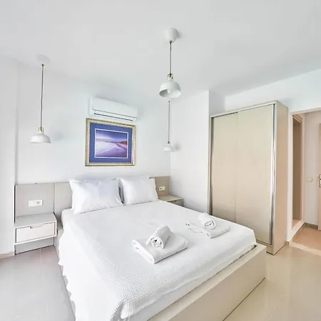 Elmas Villa